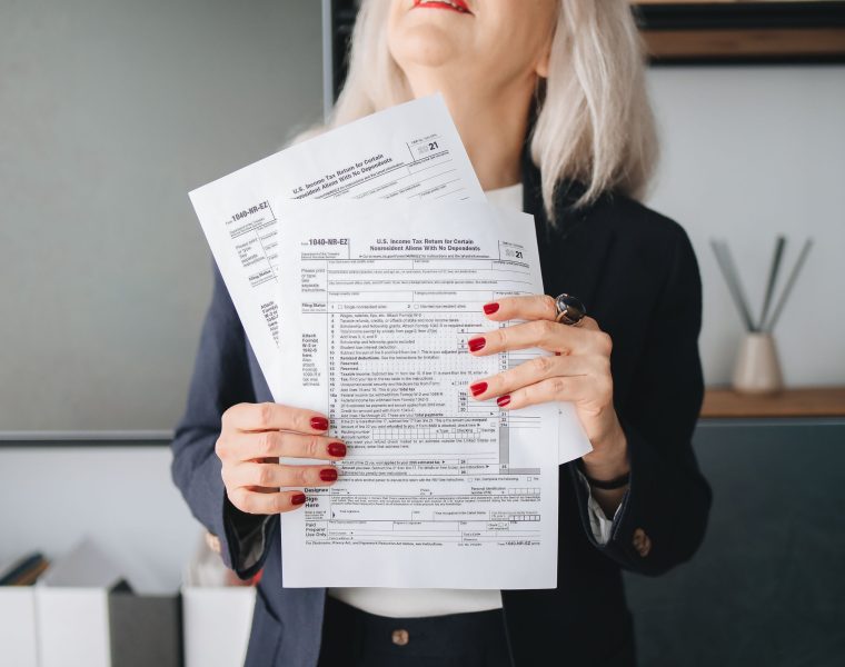 CFE et taxe d’habitation en location saisonnière : tu paies quoi ?